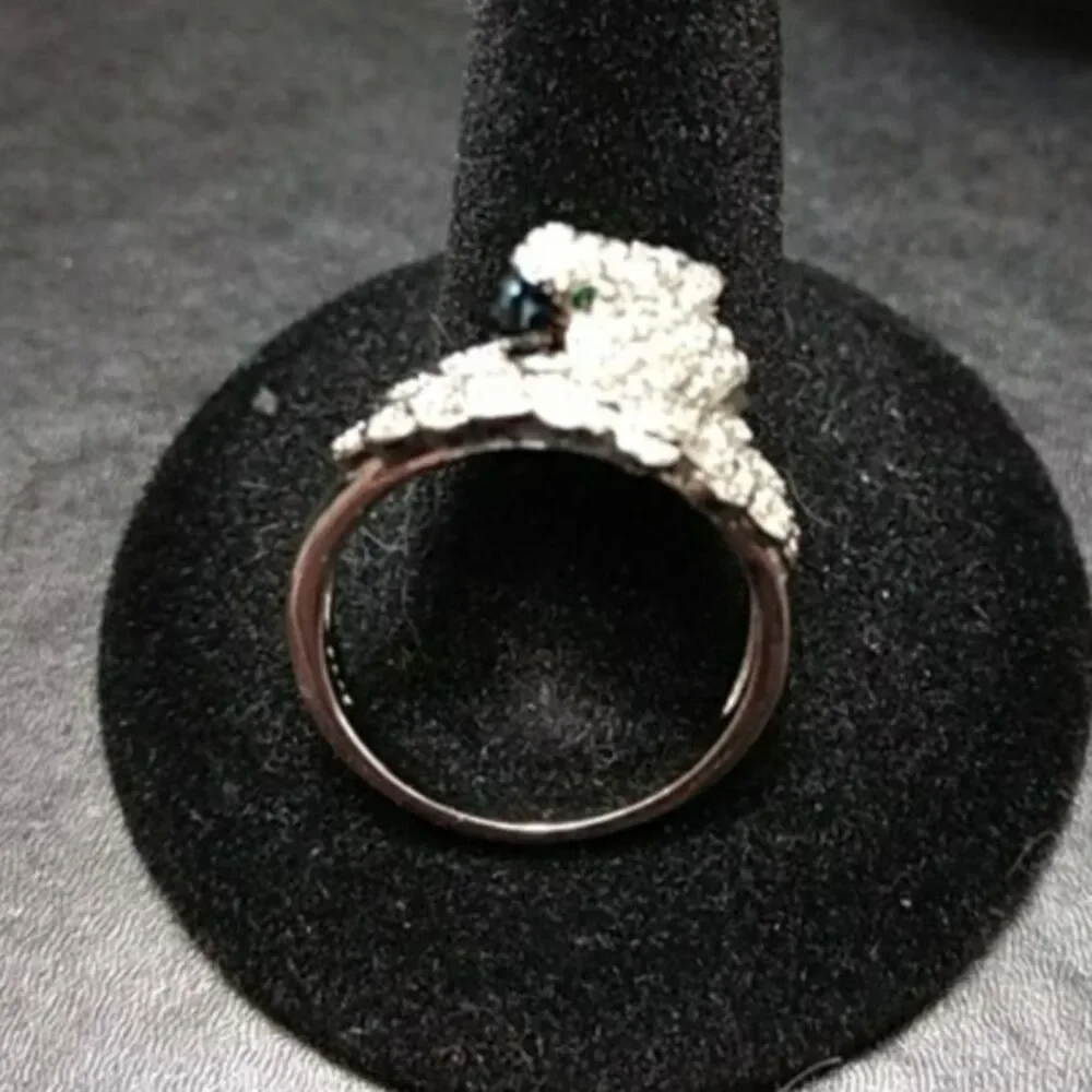 Sterling silver eagle head ring size 8